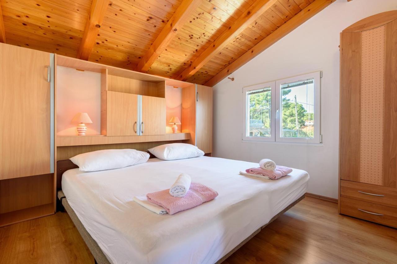 Apartments By The Sea Basina, Hvar - 11817 Vrbanj ภายนอก รูปภาพ
