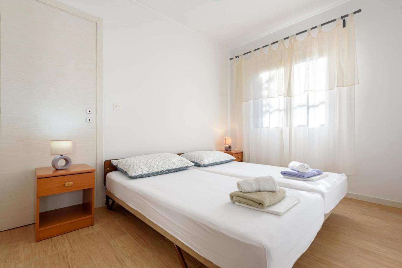 Apartments By The Sea Basina, Hvar - 11817 Vrbanj ภายนอก รูปภาพ